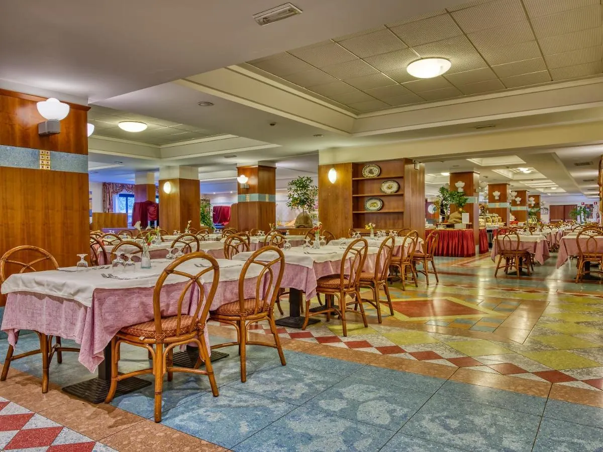 Hotel Caesar Palace Giardini Naxos