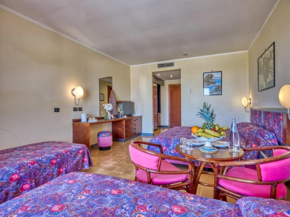 ****  Hotel Caesar Palace Giardini Naxos Italy