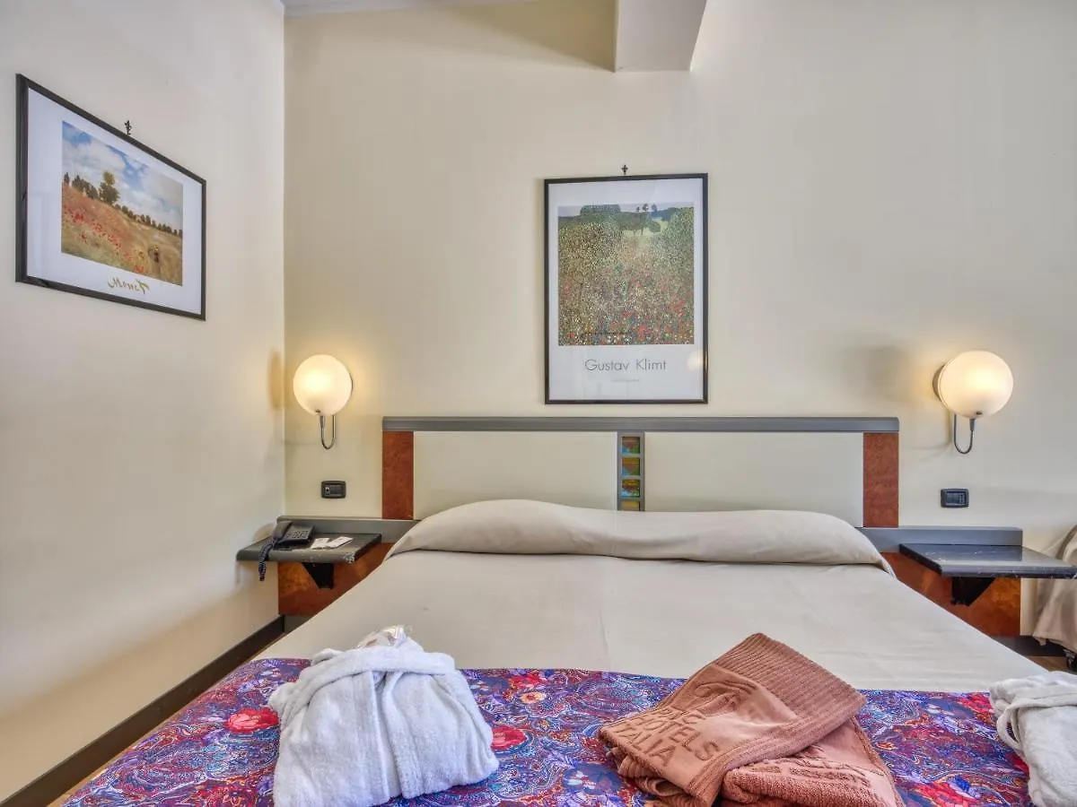 Hotel Caesar Palace Giardini Naxos