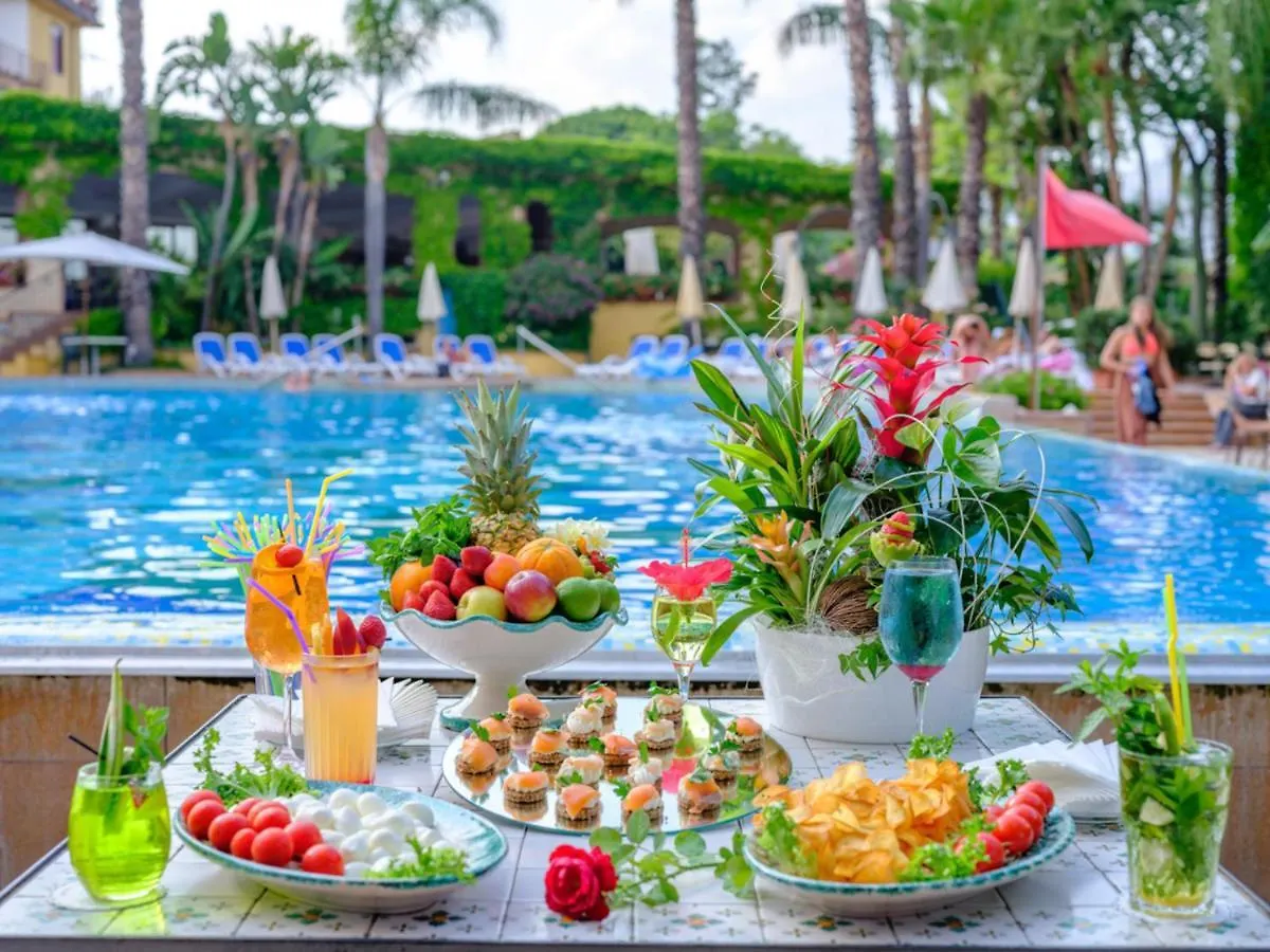 Hotel Caesar Palace Giardini Naxos