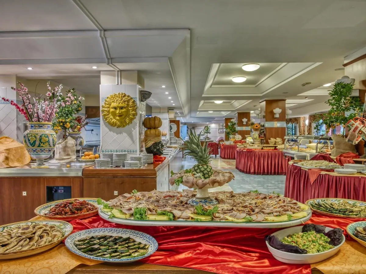 Hotel Caesar Palace Giardini Naxos