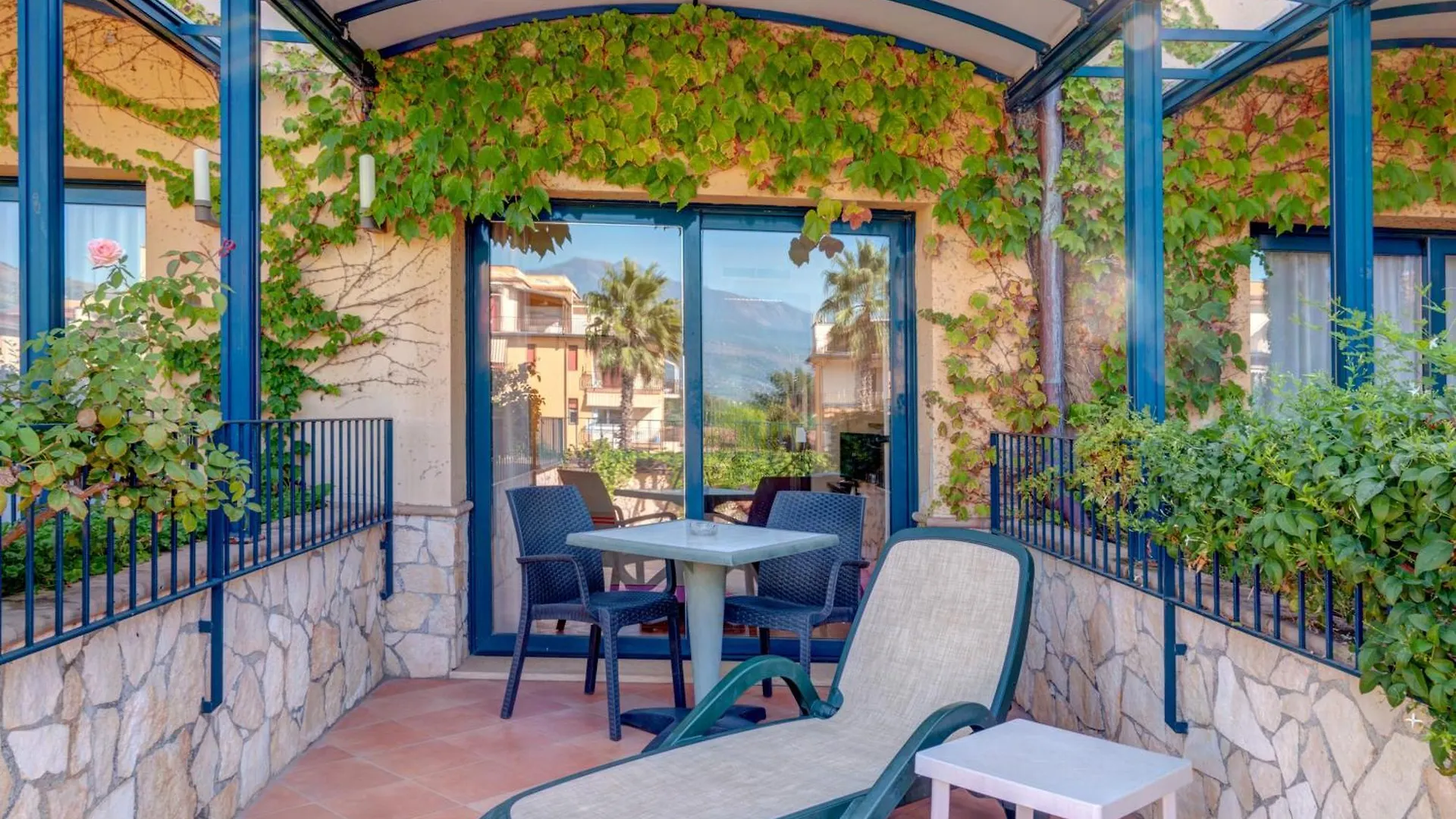 Hotel Caesar Palace Giardini Naxos Itálie